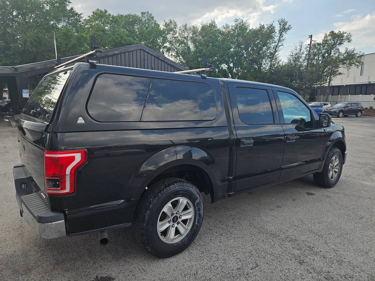 Used 2015 Ford F150 XLT RWD image 4