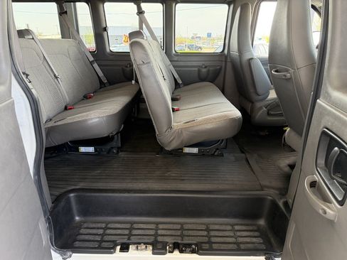 Used 2024 Chevrolet Express 3500 LT w/ LT Preferred Equipment Group RWD image 14