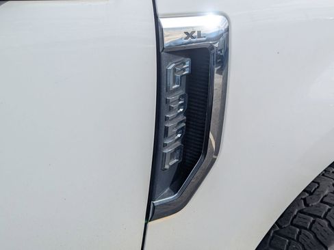 Used 2017 Ford F350 XL image 8