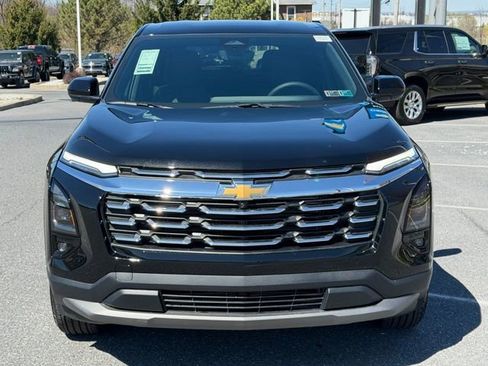 New 2026 Chevrolet Equinox LT w/ Convenience Package II AWD/4WD image 8