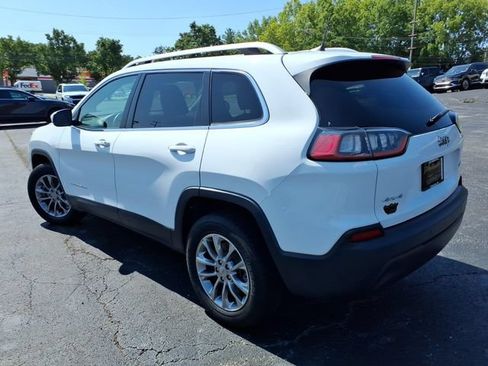 Used 2019 Jeep Cherokee Latitude Plus AWD/4WD image 17