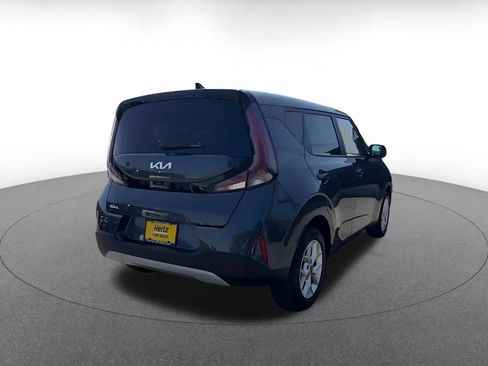 Used 2025 Kia Soul LX w/ LX Technology Package FWD image 13