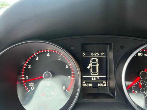 Used 2013 Volkswagen GTI 2-Door image 22