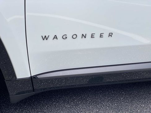 Used 2025 Jeep Wagoneer S Limited AWD/4WD image 14