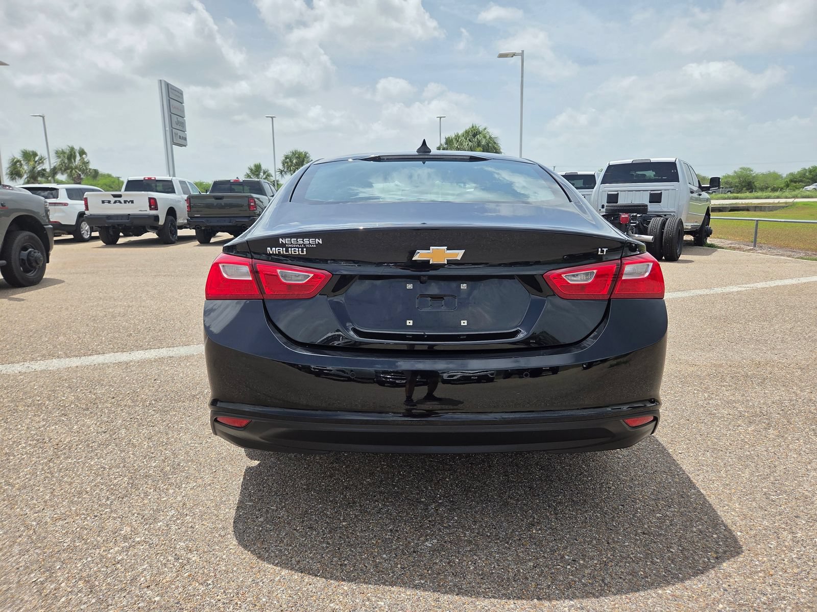 Used 2024 Chevrolet Malibu LT FWD image 6