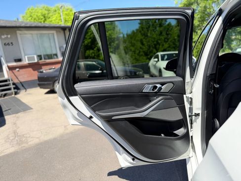 Used 2023 BMW X5 sDrive40i w/ M Sport Package RWD image 24