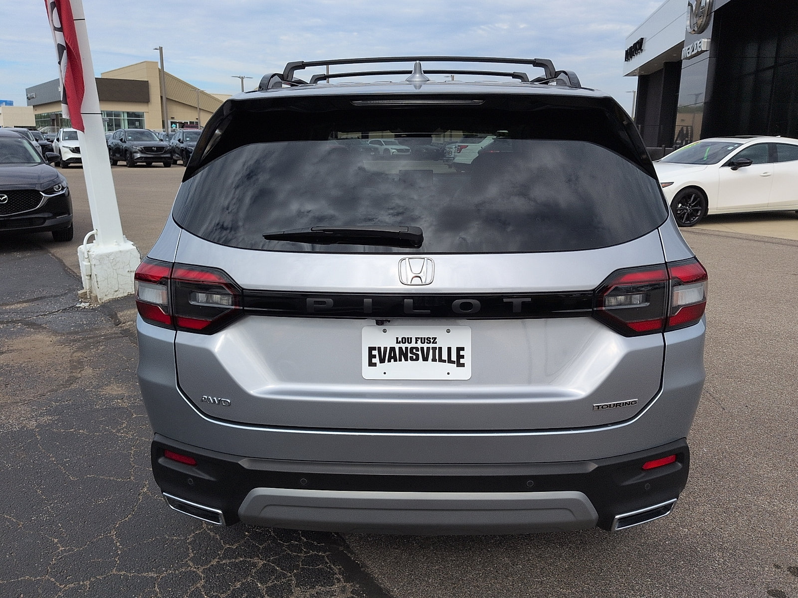 Used 2025 Honda Pilot Touring image 6
