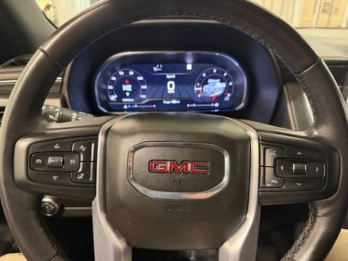 Used 2022 GMC Yukon SLT w/ SLT Luxury Package image 20