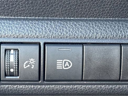 Used 2024 Toyota Corolla LE FWD image 9