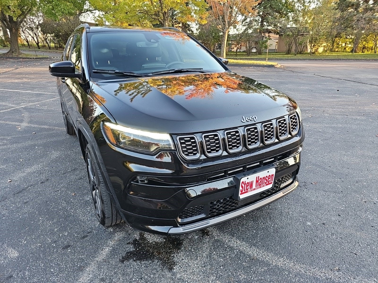 Used 2024 Jeep Compass Limited w/ High Altitude Package AWD/4WD image 8