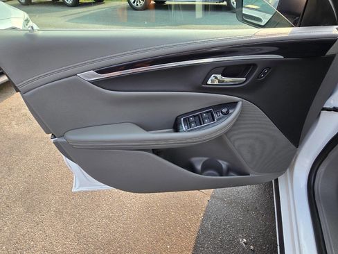 Used 2019 Chevrolet Impala LS image 13