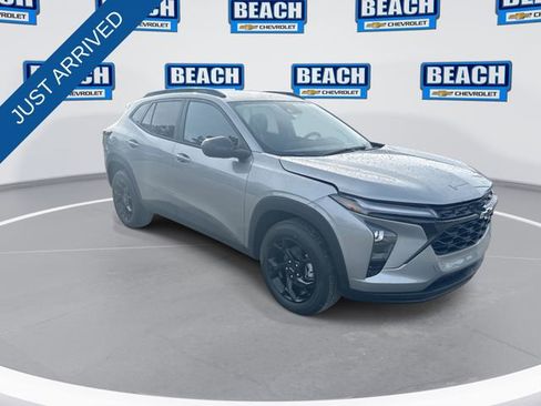 New 2026 Chevrolet Trax LT w/ Driver Confidence Package image 2