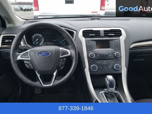 Used 2014 Ford Fusion SE w/ Equipment Group 202A image 3