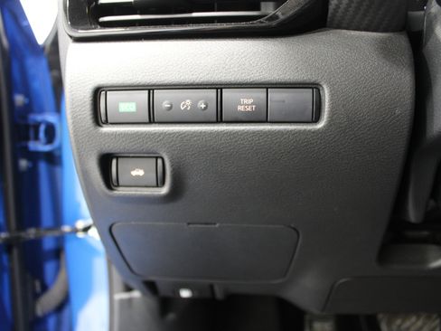 Used 2024 Nissan Sentra SR w/ SR Premium Package image 8