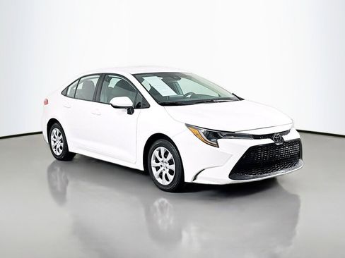 Used 2021 Toyota Corolla LE image 7