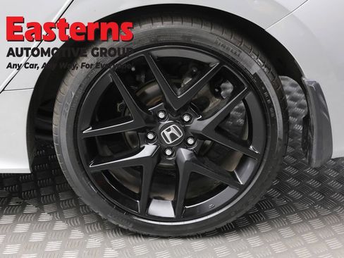 Used 2024 Honda Civic Sport image 8
