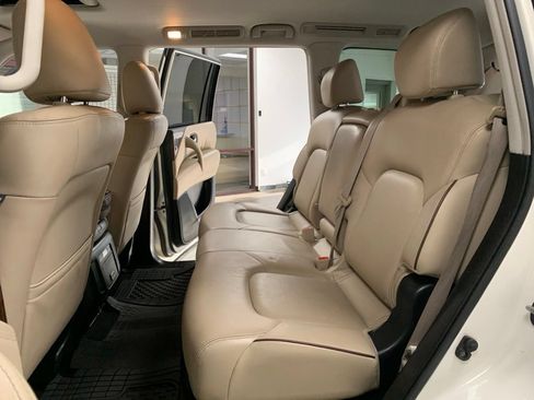 Used 2017 Nissan Armada SL w/ Technology Package AWD/4WD image 13
