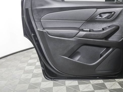 Used 2023 Chevrolet Traverse Premier w/ Redline Edition image 39