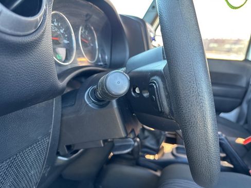 Used 2011 Jeep Wrangler Unlimited Sport image 36