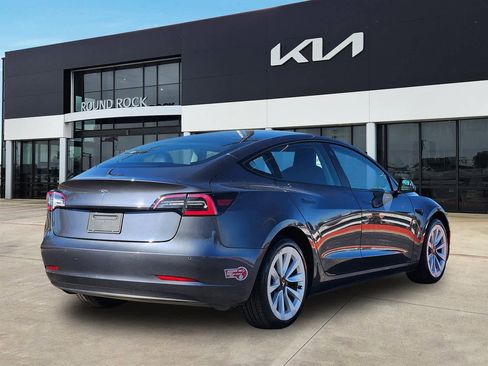 Used 2022 Tesla Model 3 image 5