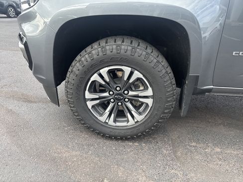 Used 2022 Chevrolet Colorado Z71 image 11