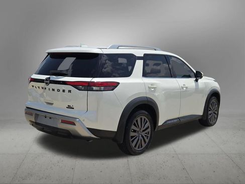 Used 2023 Nissan Pathfinder SL w/ SL Premium Package FWD image 6