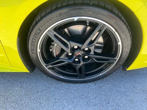 Used 2023 Chevrolet Corvette Stingray Premium Conv w/ Z51 Performance Package image 23