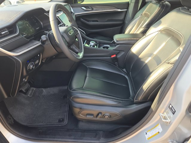 Used 2024 Jeep Grand Cherokee Limited 4xe AWD/4WD image 19