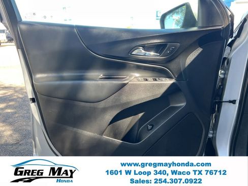 Used 2018 Chevrolet Equinox LT image 21