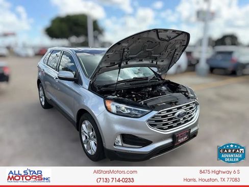 Used 2020 Ford Edge Titanium w/ Equipment Group 301A FWD image 4