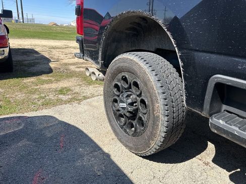 Used 2025 Ford F250 Lariat w/ Lariat Ultimate Package image 9