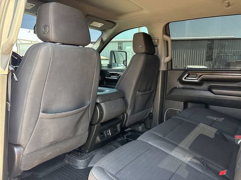 Used 2024 Chevrolet Silverado 2500 LT AWD/4WD image 16