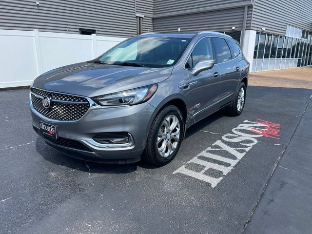 Used 2020 Buick Enclave Avenir w/ Avenir Technology Package FWD image 1