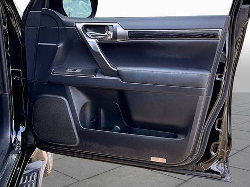 Used 2023 Lexus GX 460 w/ Black Line Special Edition AWD/4WD image 23