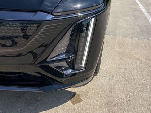 New 2026 Cadillac Lyriq Sport image 13