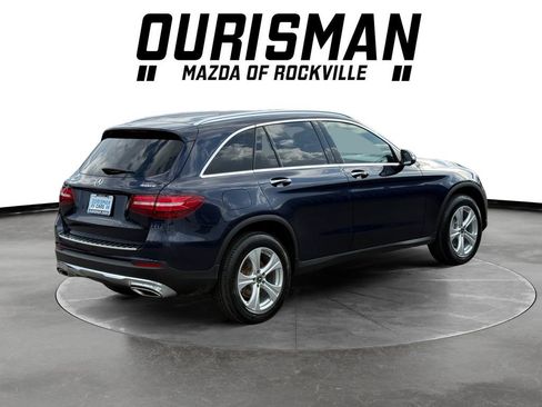 Used 2018 Mercedes-Benz GLC 300 4MATIC w/ Premium Package image 6