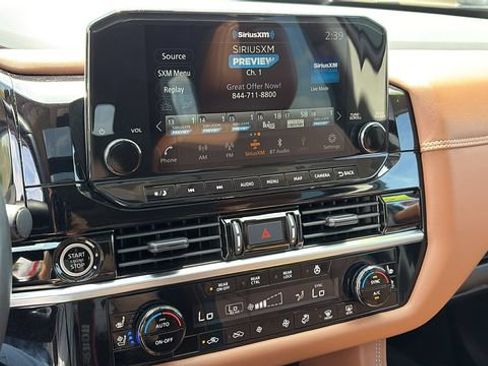 Certified 2023 Nissan Pathfinder Platinum AWD/4WD image 17