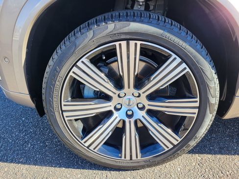 Certified 2023 Volvo XC90 T8 Plus w/ Protection Package Premier image 19