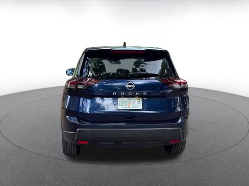 Used 2025 Nissan Rogue SV image 12