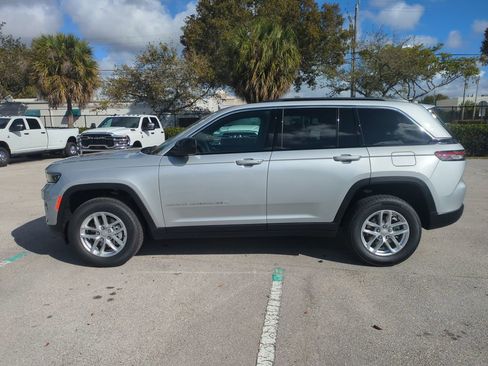New 2026 Jeep Grand Cherokee 4WD image 8