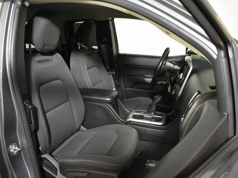 Used 2022 Chevrolet Colorado LT w/ LT Convenience Package image 34