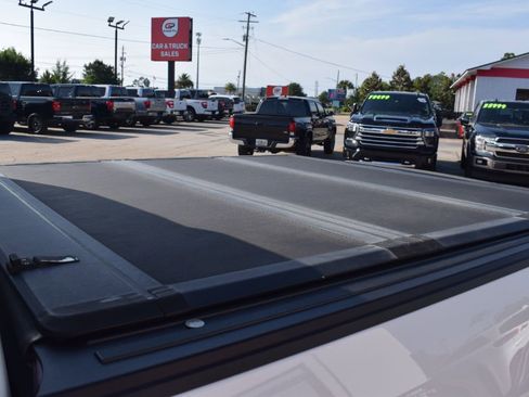Used 2021 Ford F150 Lariat AWD/4WD image 9