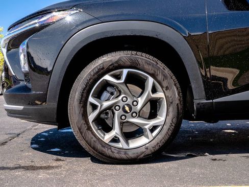 Certified 2024 Chevrolet Trax LT w/ Driver Confidence Package FWD image 10