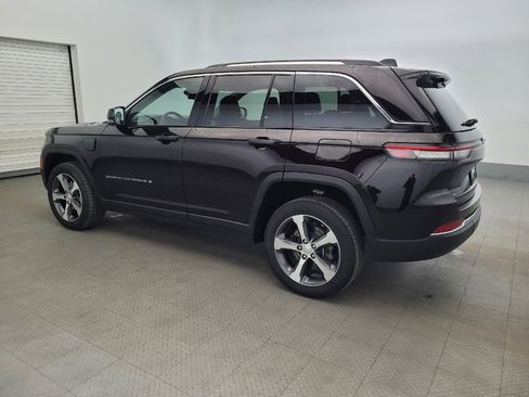 Used 2022 Jeep Grand Cherokee Limited 4xe w/ Luxury Tech Group II image 3