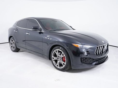Used 2023 Maserati Levante GT AWD/4WD image 9