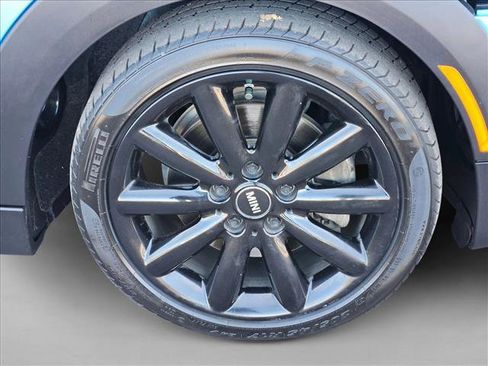 Used 2015 MINI Cooper S image 21