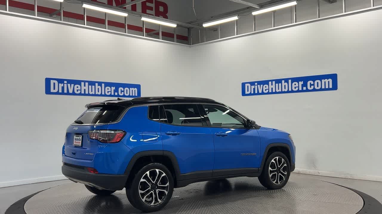 Used 2023 Jeep Compass Limited AWD/4WD image 2