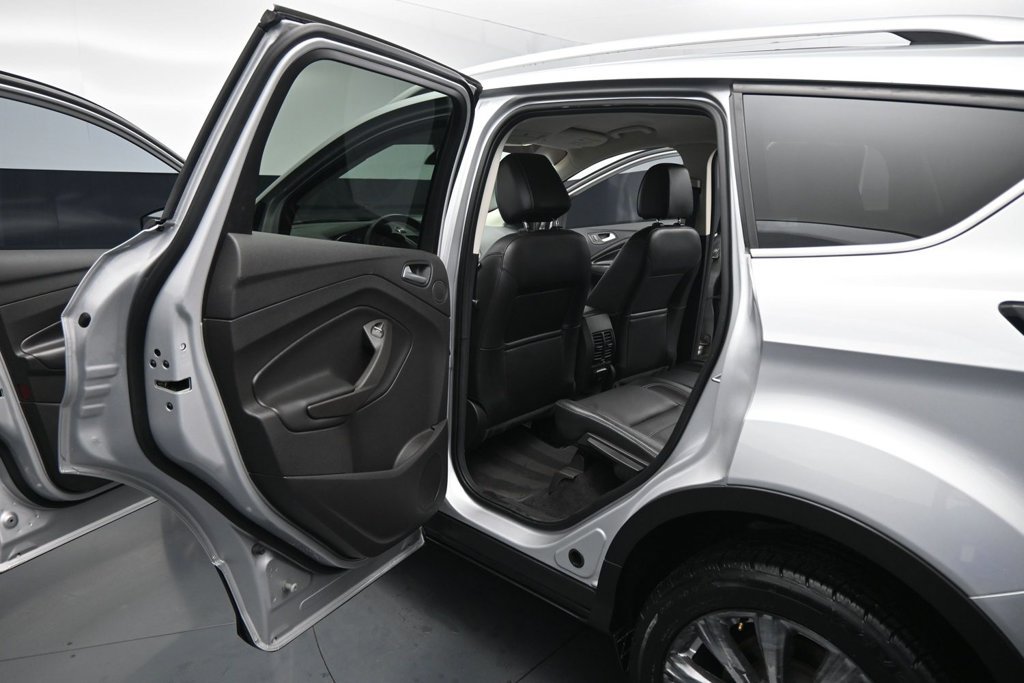 Used 2017 Ford Escape Titanium FWD image 17