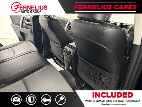 Used 2022 Toyota 4Runner SR5 Premium w/ Moonroof Package AWD/4WD image 26