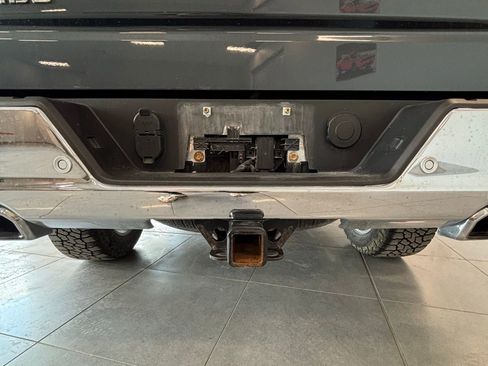 Used 2019 Chevrolet Silverado 1500 LTZ w/ LTZ Plus Package image 18